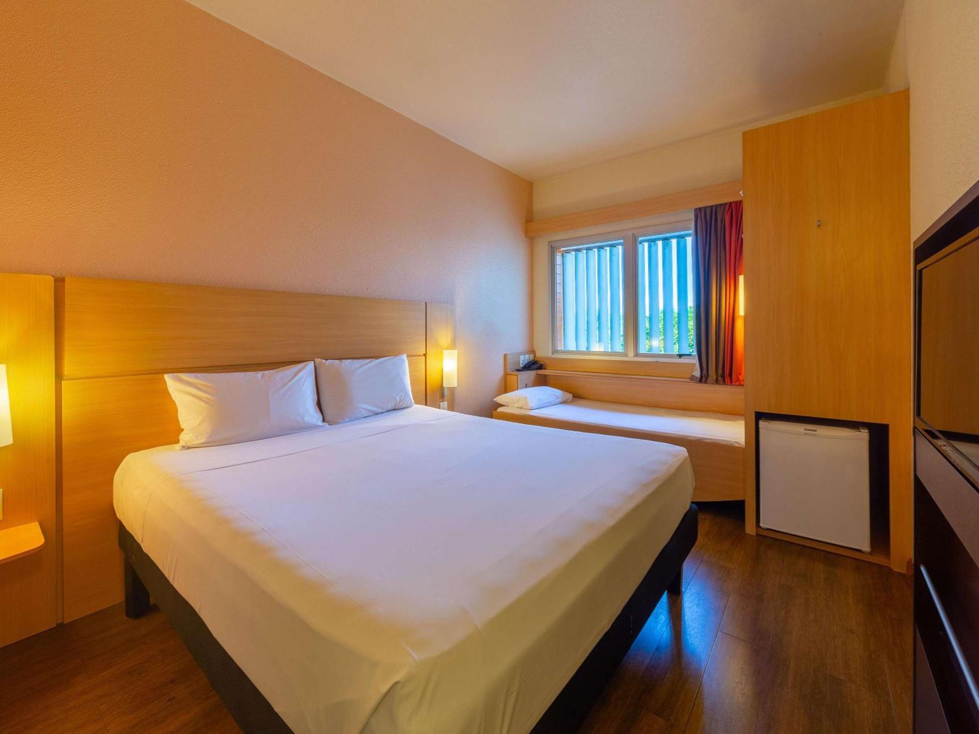 Ibis Manaus Distrito Industrial Eksteriør bilde