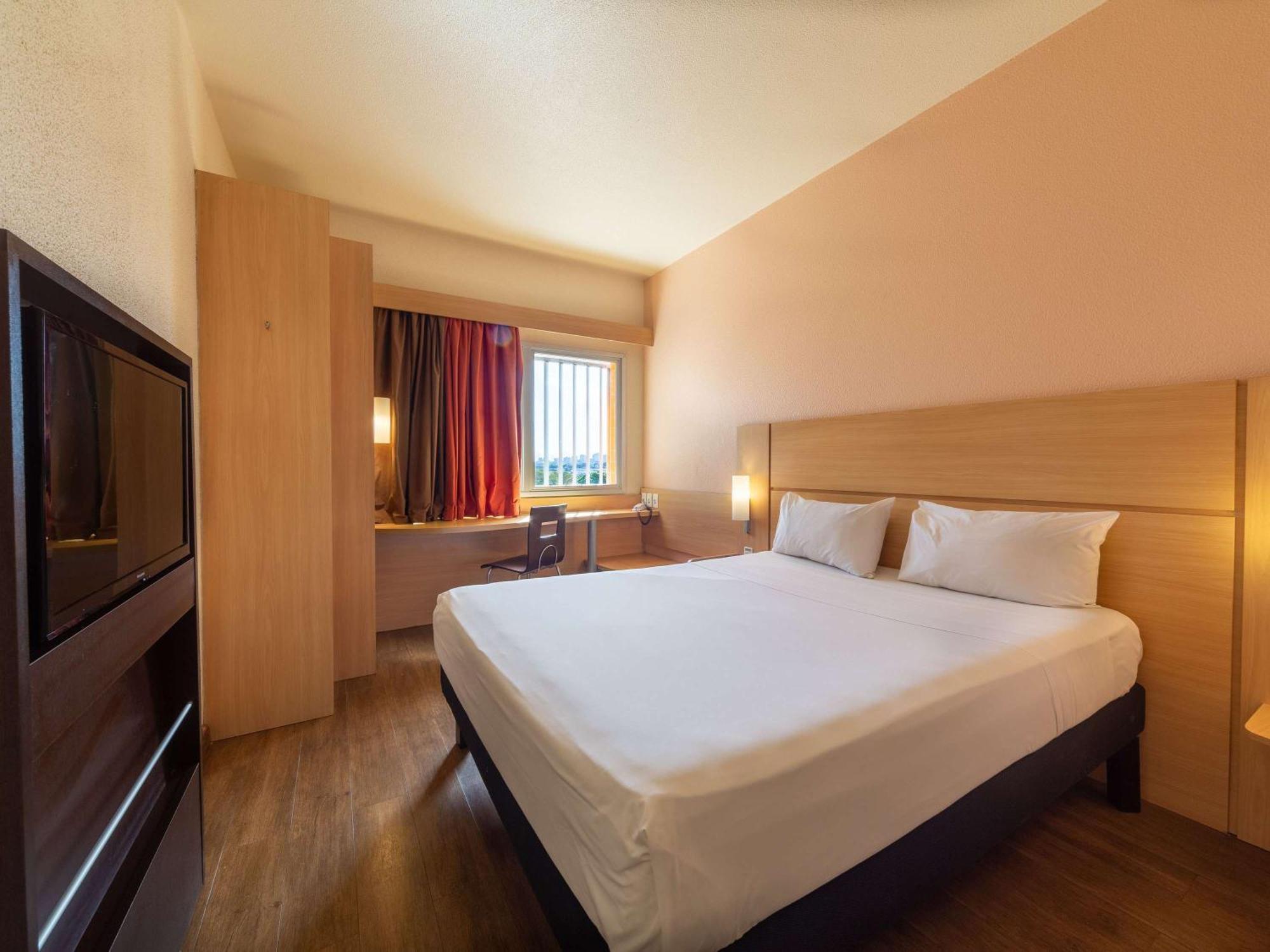Ibis Manaus Distrito Industrial Eksteriør bilde